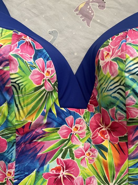 Дамски бански костюм