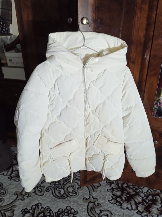 Kalta kurtka oq randa