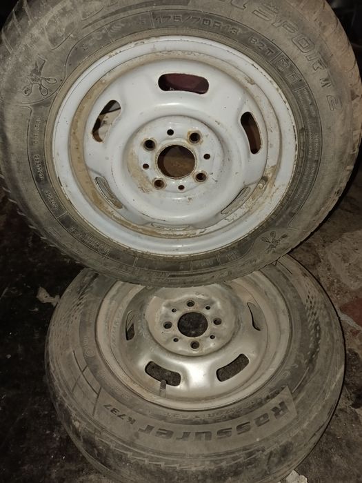 Продам комплект колес р13