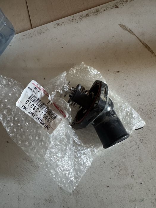 Термостат от тойоты ленд крузер 200