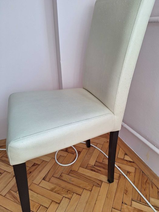 Продажба на столове