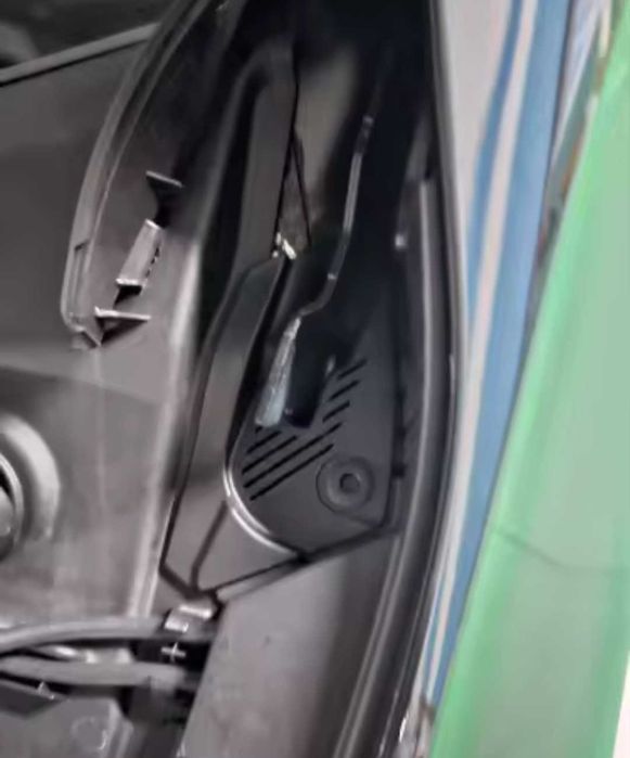 Цедки под капака за събиране на боклуци за Volvo XC60 Волво Хц60