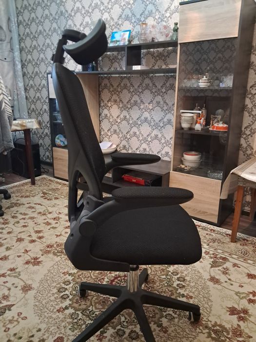 Стул компьютерный