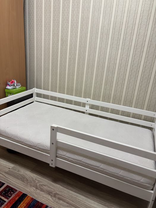 Детский кровать