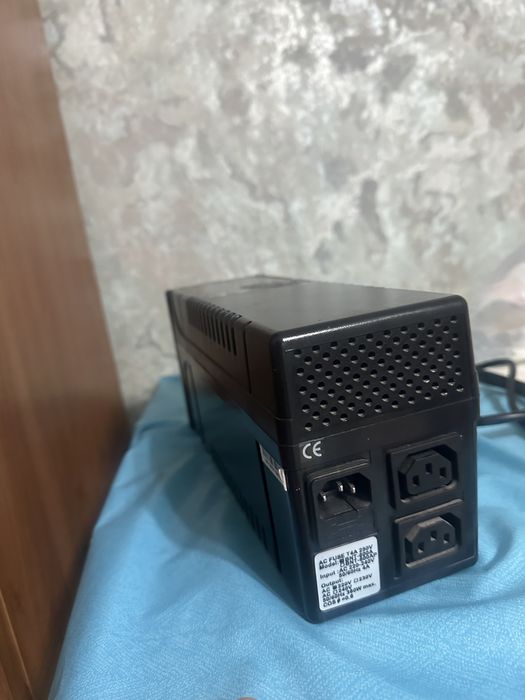 Источник безперебойного питания