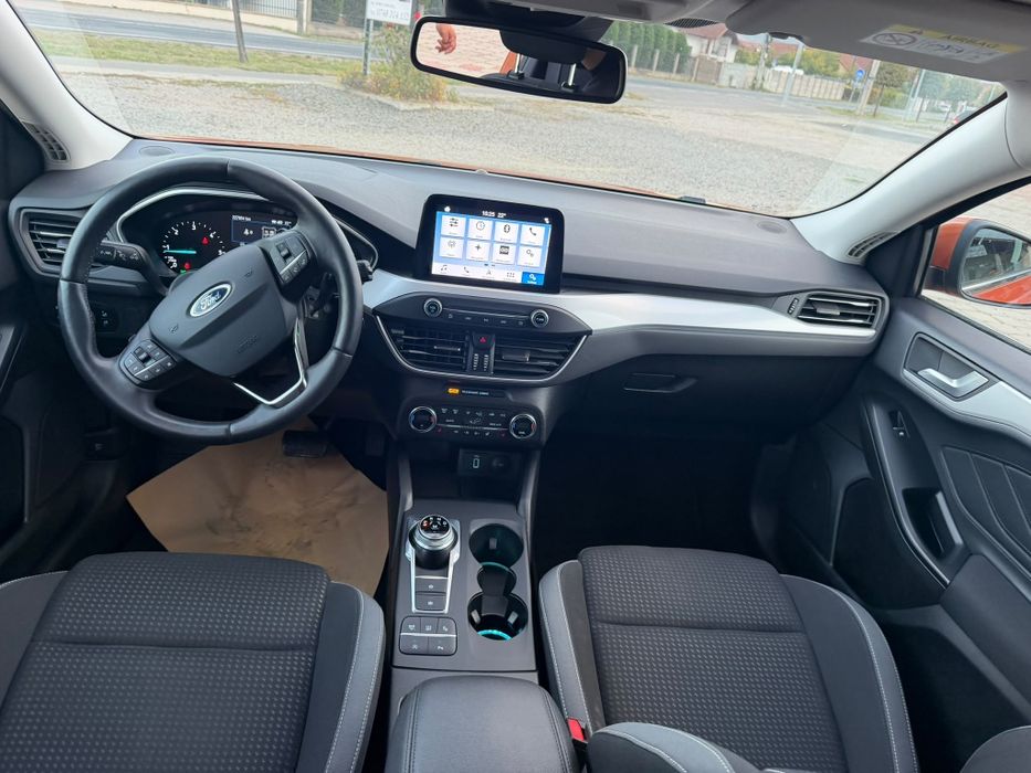 FORD Focus 2020 — imagine 5