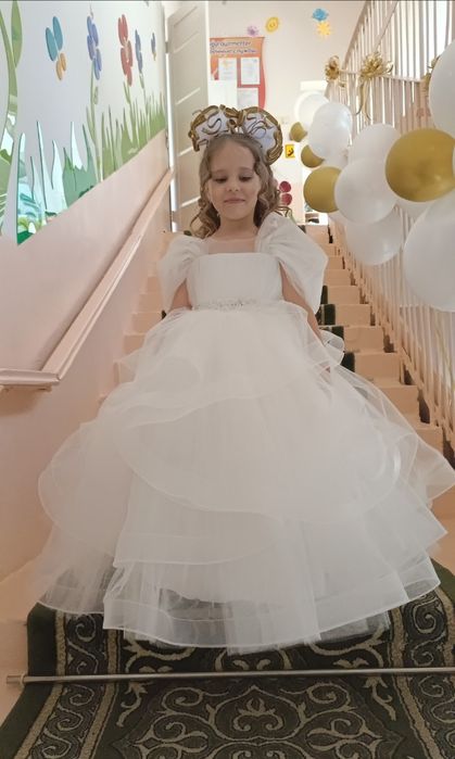 Продам очень красивые платья