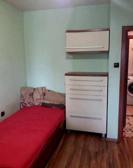 Дава се под наем Тристаен апартамент в Пловдив, Кючук Париж - 80 кв.м за 250 € - Снимка #2