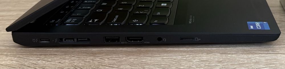 Lenovo Thinkpad T14 Gen2 CA NOU ! i7 32GB SiM LTE 4G ! T14s Gen1