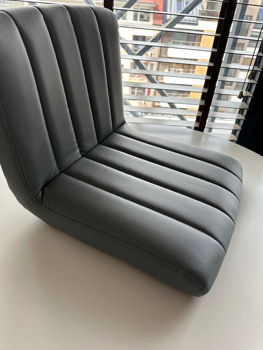 Седалки за бар стол с болтове и ключ