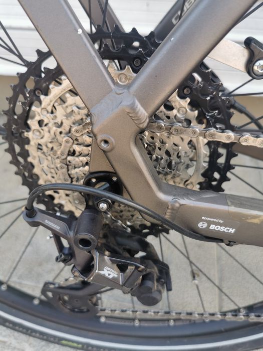 Електрически велосипед 28 цола CUBE колело