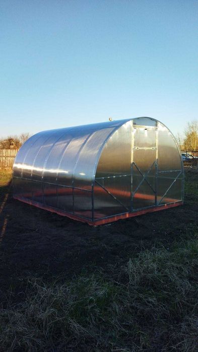 Теплица оцинкованная дачная