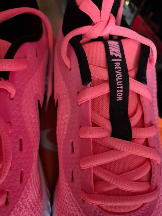 Дамски маратонки  Nike Revolutiоn 5