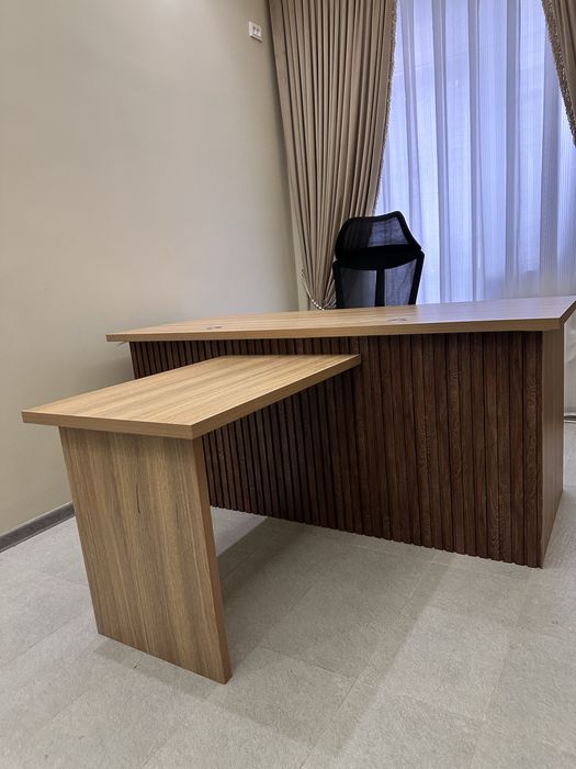 Ofisniy stol stul sotiladi