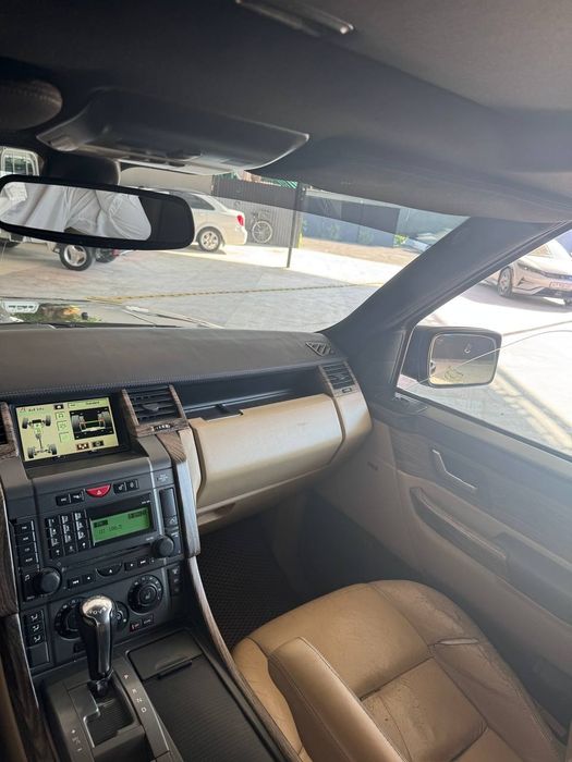 Range rover qora
