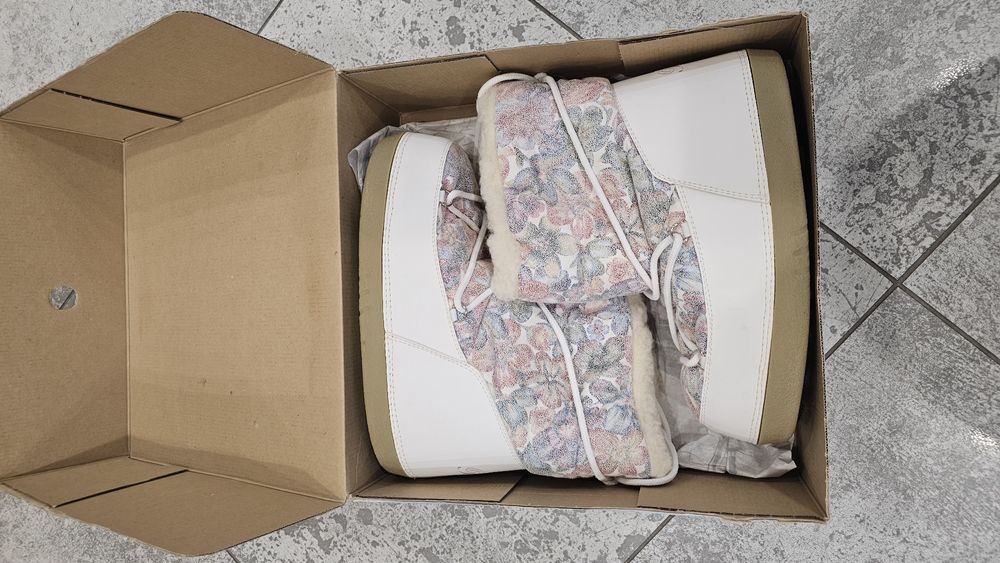 Нови дамски апрески