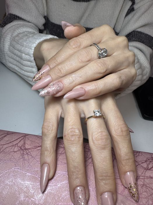 Unghii cu gel si semi sector 5