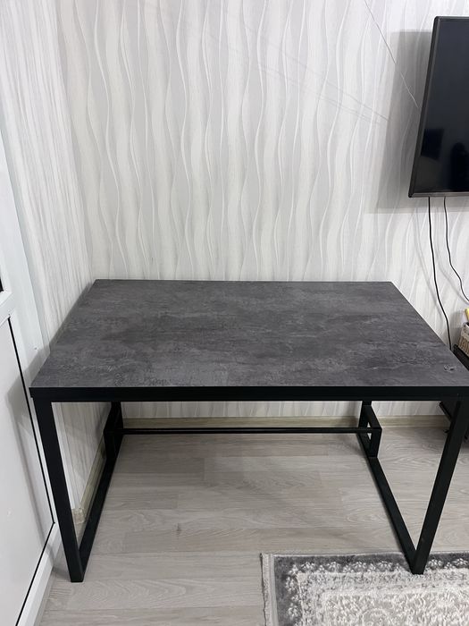 Рабочий стол, легкий