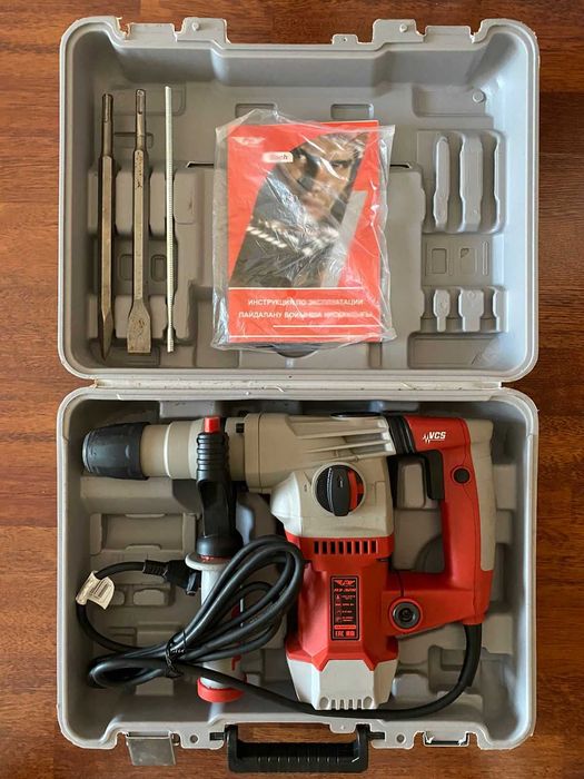 Перфоратор " Total Tools" ПЭ-3211