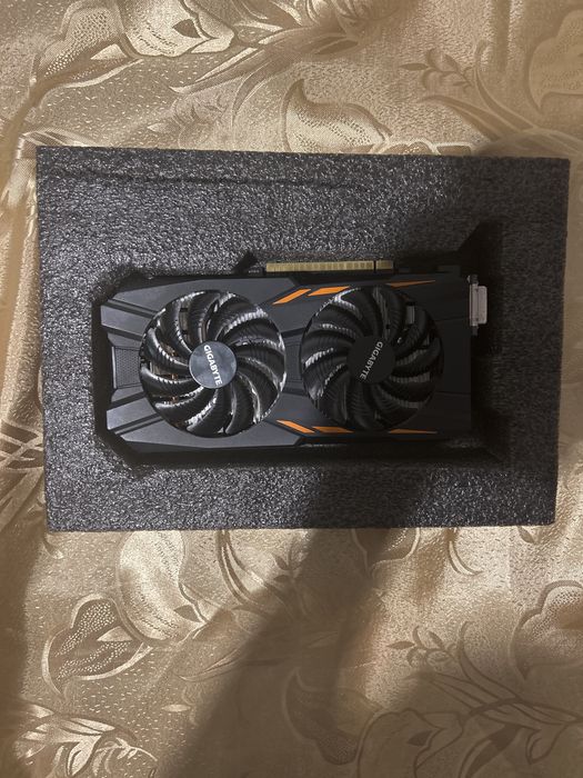 Placa video (GPU) Gtx 1050Ti 4gb ram + cd cu drivere inclus