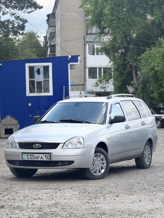В продаже приора люкс