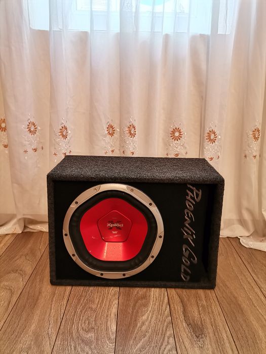 Vând subwoofer activ Phoenix Gold