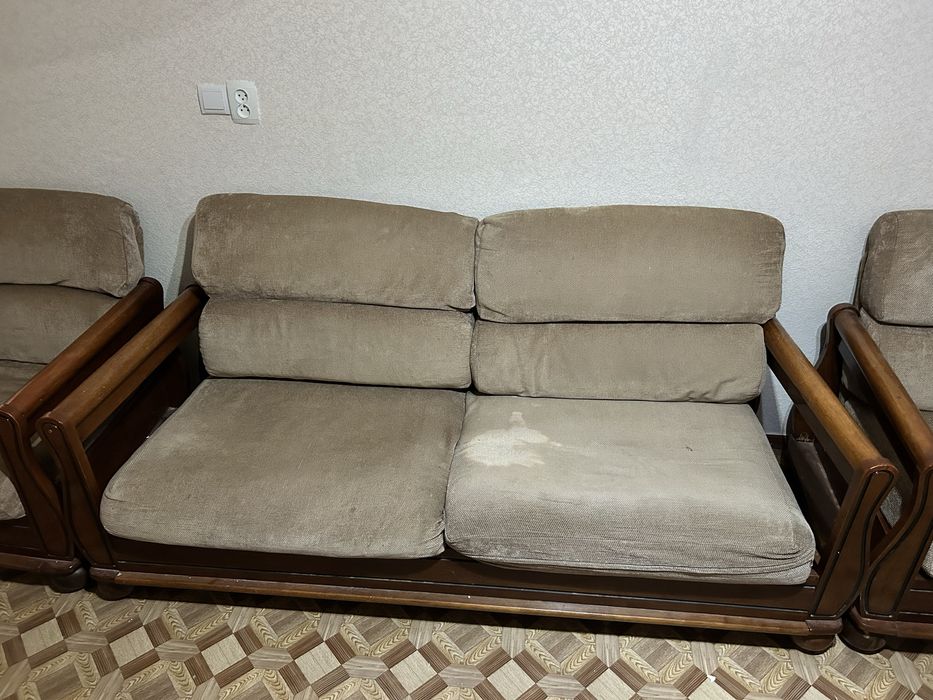 Диваны из дерева