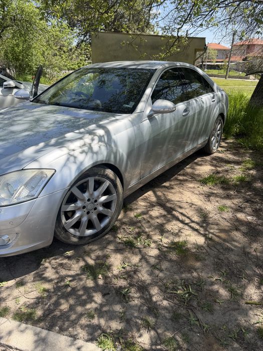 Mercedes S class w221