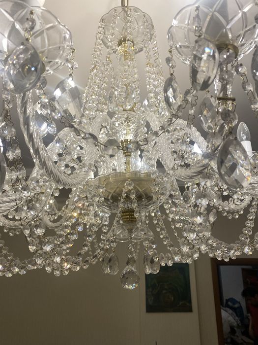 Хрустальая люстра