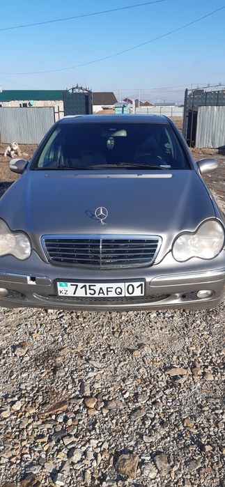 Продаю Мерс с 230