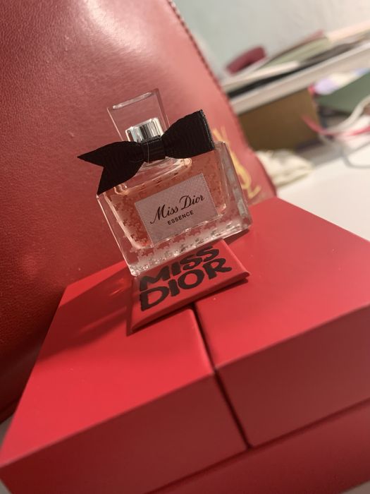 Miss Dior Essence