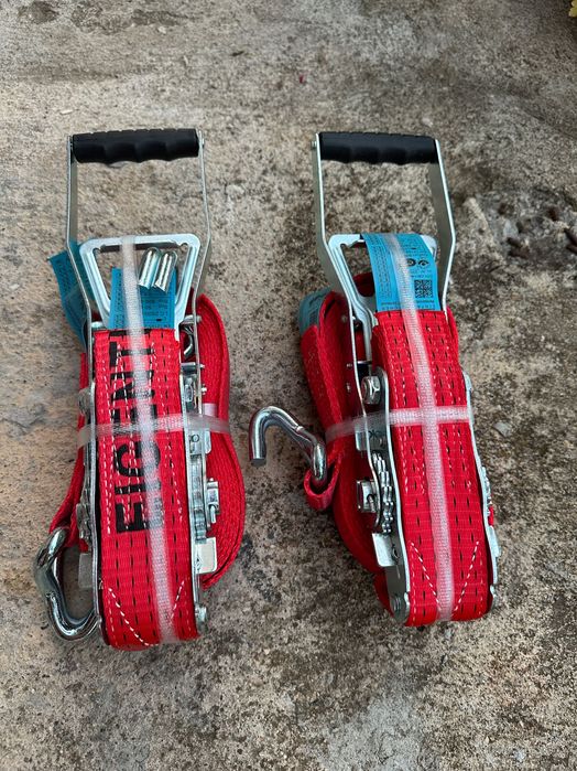 Колани с тресчотка