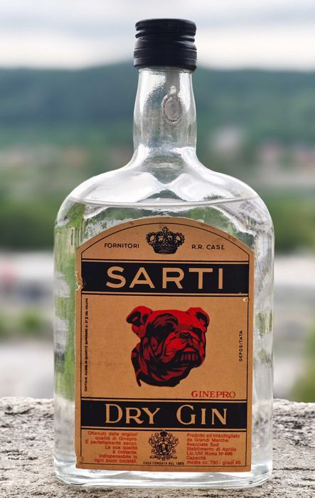 Sticla de Sarti Dry Gin din 1950