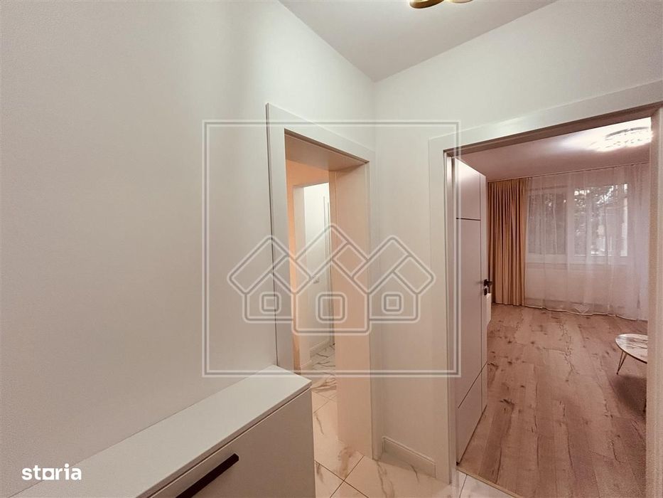 Ap cu 2 camere, mobilat modern, balcon inchis, Zona Rahovei