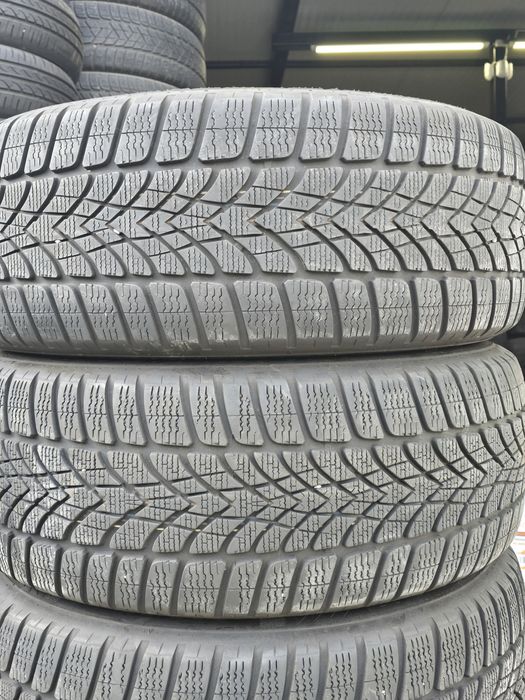 4 Броя 225/55/17 Dunlop 2x7,5mm 2x6,2mm