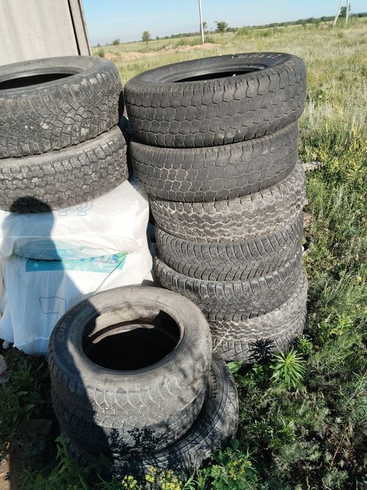 Продам покрышку  R16