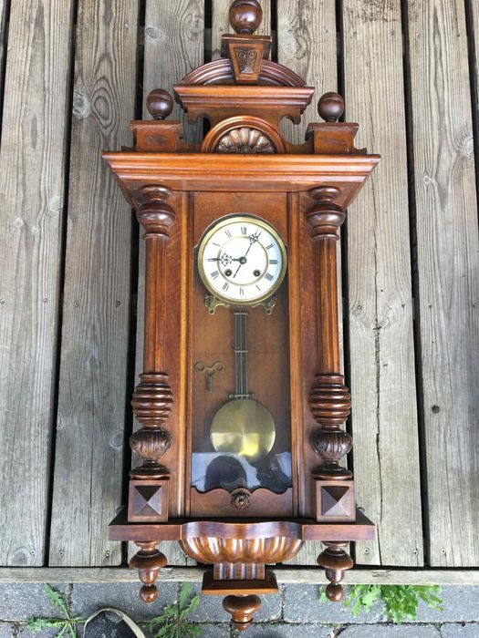 Ретро стенен часовник