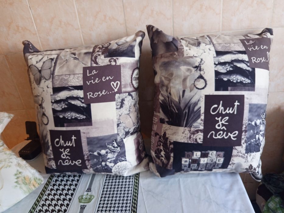 Продам декоративные подушки по 2500 тенге за штуку