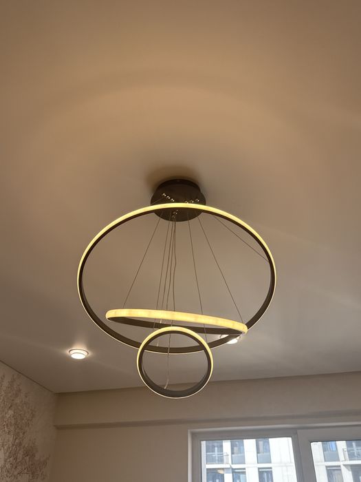 Продам люстры в хорошем состоянии