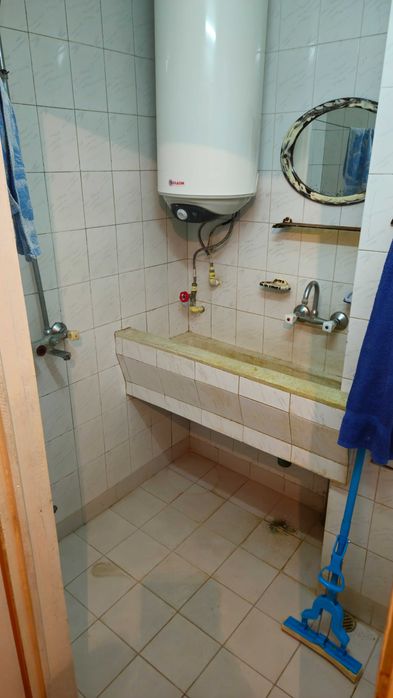 Продава се Тристаен апартамент в Ямбол, Граф Игнатиев - 60 кв.м за 1105 €/кв.м - Снимка #6