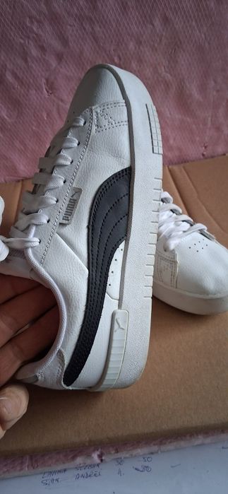 Adidasi din piele Puma mărimea 38