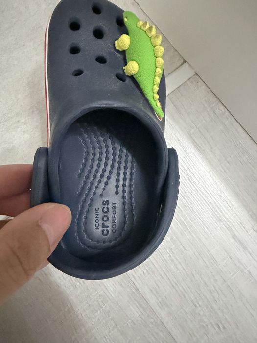 Продам детские  Кроксы