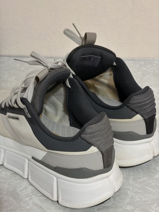 Продам кроссовки ZARA летние