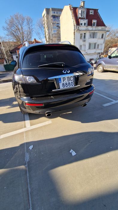 Продавам INFINITI FX35