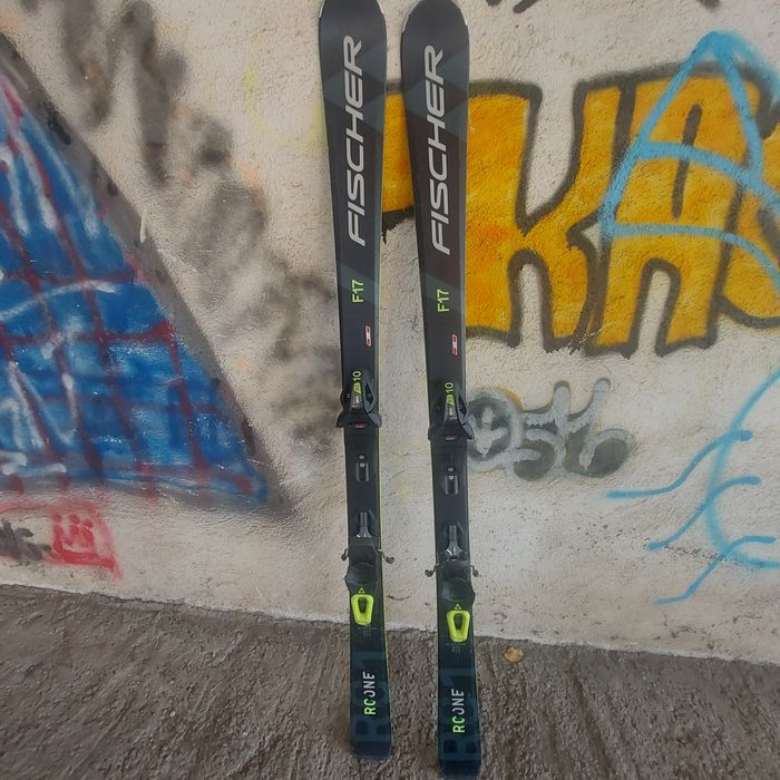 Schiuri fischer rc One F17 L160cm