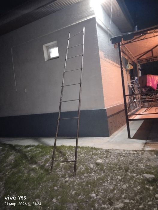 Продам лестницу. Железную