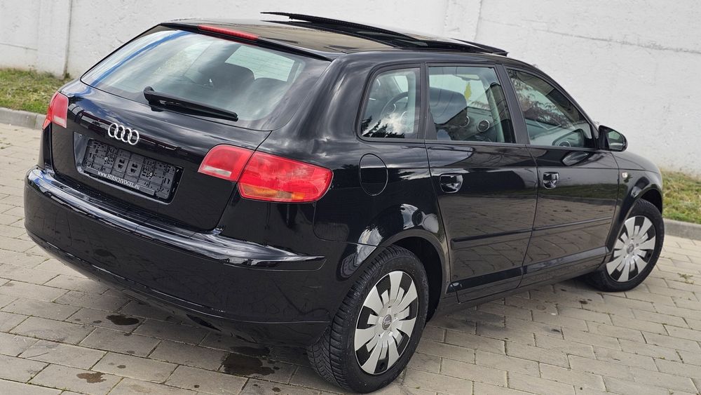 Audi A3 S-Line  1.6 Benzina  RATE FIXE DE LA 350 LEI /LUNA