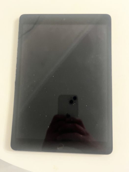 Срочно Продам iPad 9
