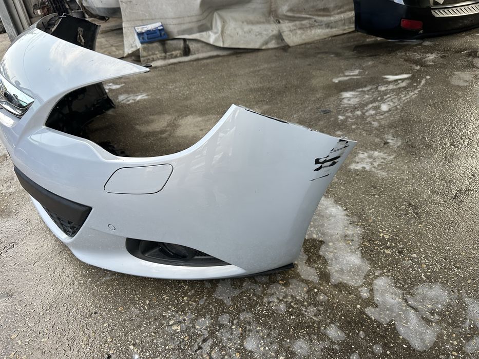 Предна броня за Опел Астра J GTC