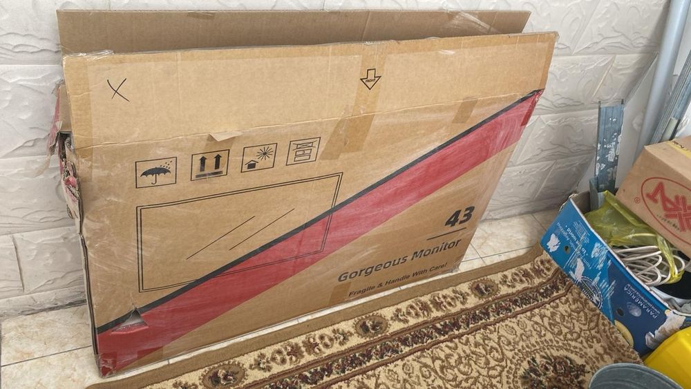 Монитор на запчасти